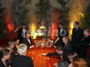 FRENCH ROULETTE / ROULETTE-TISCH / MOBILES CASINO