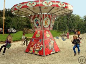 3-Nostalgie Zirkus Kinderkarussell - darf auf keiner Veranstaltung fehlen
