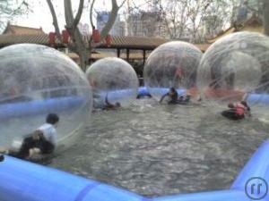 2-Aqua Zorbing