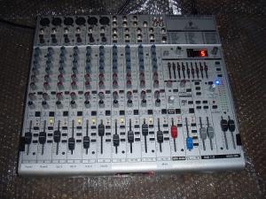 1-Behringer UB1832FX