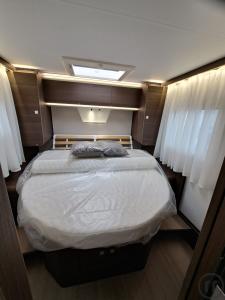 6-Reisemobil Adria Flitter Camper