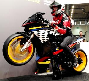 Moto GP = Motorrad PROFI Rennsimulator Vermietung - Simulator Motorrad Verleih - Motobike Sim Rennen