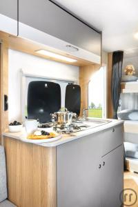 2-Caravan LMC Sassino 470 K