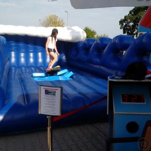 6-Surfsimulator, Surfboard Simulator, Sommerfest, Beach Party, Firmenfest, Betriebsfeier, Simulator