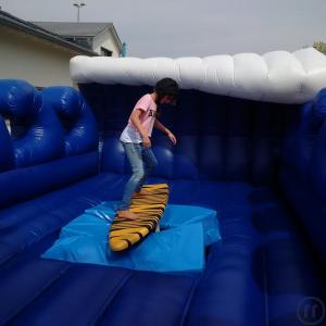 5-Surfsimulator, Surfboard Simulator, Sommerfest, Beach Party, Firmenfest, Betriebsfeier, Simulator