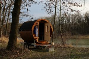 2-Miete deine private mobile Sauna auf Anhänger! Die Geschenkidee! Ideal mit mobilen Whirlpool!