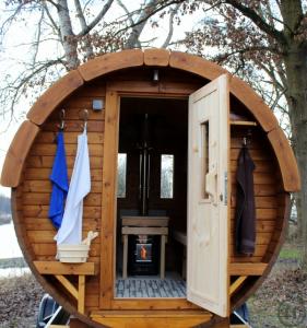 3-Miete deine private mobile Sauna auf Anhänger! Die Geschenkidee! Ideal mit mobilen Whirlpool!