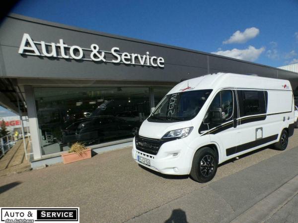 1-Malibu Van 600 LE, Wohnmobil mit Längsbett, Modell 2019, inkl. Camping-Möbel