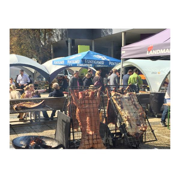 Asado Grillgerät, drehbarer Rahmen